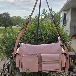 NWOT Michael Kors Medium Pocket Leather Shoulder Bag Purse Baby Pink SOLD OUT